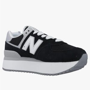 New Balance Women shoes